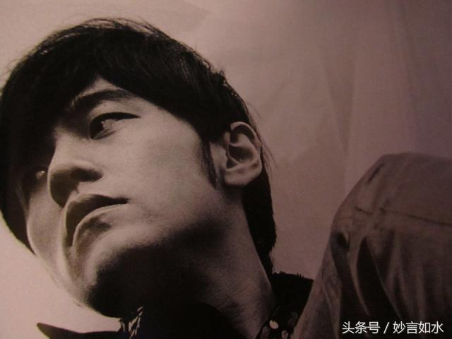 去年的夏天歌词，总有一首歌在你的青春里出现过