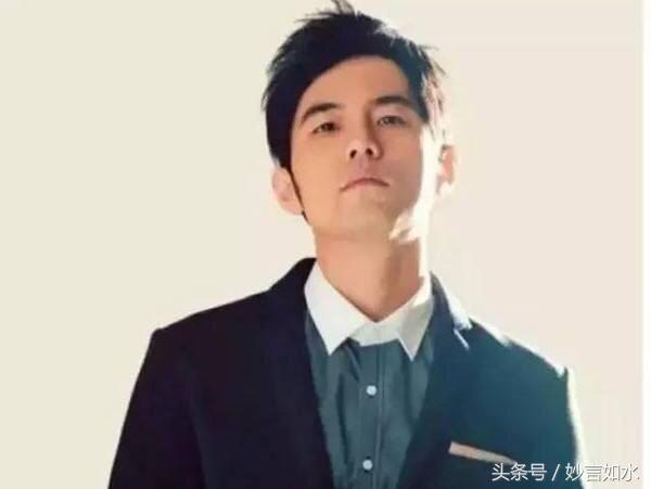 去年的夏天歌词，总有一首歌在你的青春里出现过