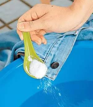 衣服掉颜色怎么处理不掉色，衣服掉颜色怎么处理不掉色视频（衣服脱色不是问题）