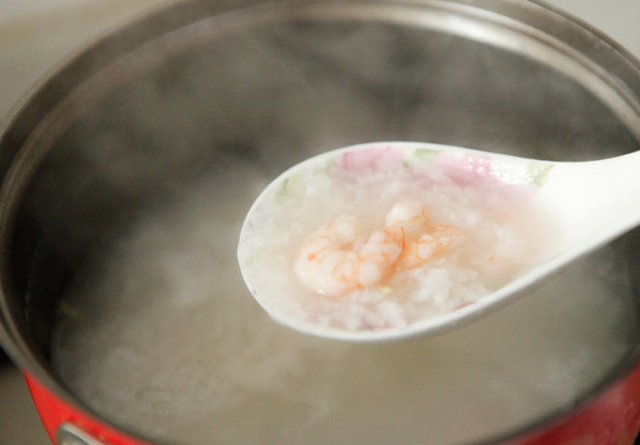 鲜虾粥做法大全家常，儿子连着喝了3碗还要
