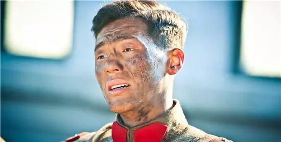 鳇呔子是什么梗，这枚最显老的90后小鲜肉