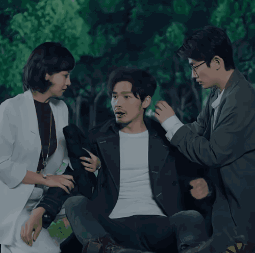 鳇呔子是什么梗，这枚最显老的90后小鲜肉