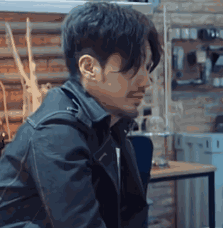 鳇呔子是什么梗，这枚最显老的90后小鲜肉