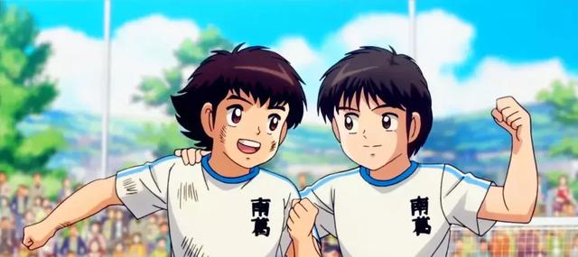 如何快速的画出足球小将太空翼,足球飞起来怎么画(还记得足球小将-大空翼吗) 如何快速的画出足球小将太空翼,足球飞起来怎么画(还记得足球小将-大空翼吗)