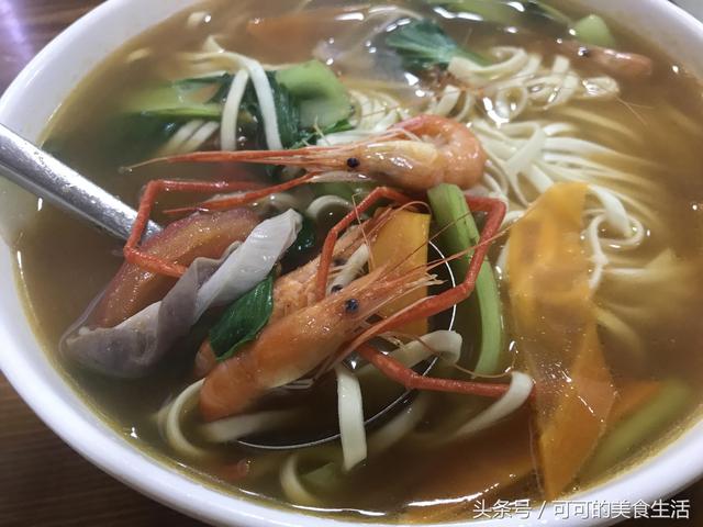 绍兴的特色美食一条街，周末在绍兴逛仓桥直街