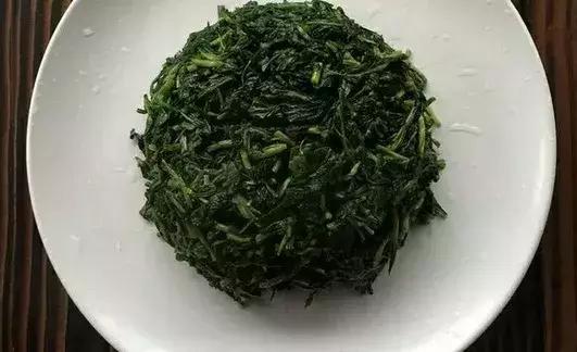 清炒红叶菜的做法,炒绿叶菜食谱(这种野菜会流血) 清炒红叶菜的做法,炒绿叶菜食谱(这种野菜会流血)