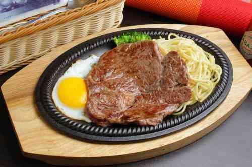 牛排几分熟好吃，牛排一般几分熟才好吃（吃牛排的时候别再要“七分熟”了）