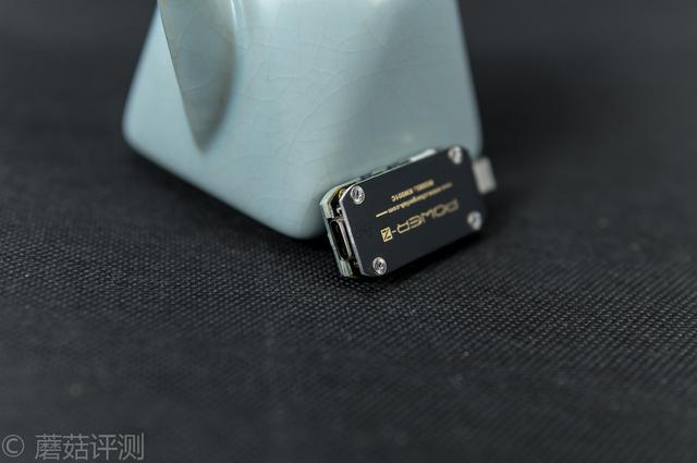 usb电压是多少，usb电压是多少伏（更轻、更薄、更好用——精密USB电压电流表你可以看看这个）