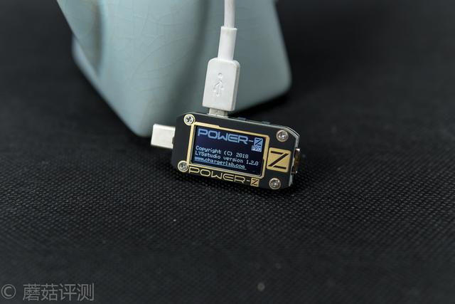 usb电压是多少，usb电压是多少伏（更轻、更薄、更好用——精密USB电压电流表你可以看看这个）