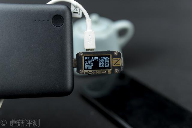 usb电压是多少，usb电压是多少伏（更轻、更薄、更好用——精密USB电压电流表你可以看看这个）