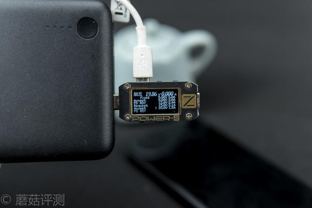 usb电压是多少，usb电压是多少伏（更轻、更薄、更好用——精密USB电压电流表你可以看看这个）