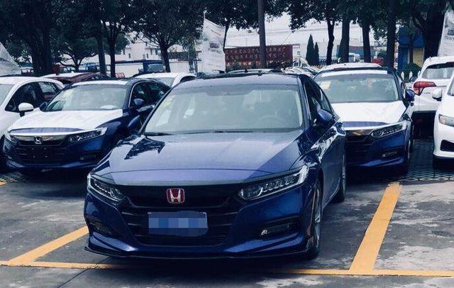 红标本田是什么车，本田是什么车（红标版十代本田雅阁首次现身）