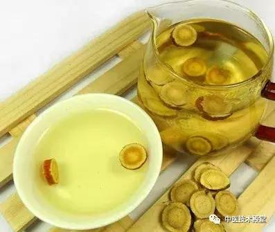 桑枝的功效与作用,桑枝的功效与作用主要治什么病(喝点甘草桑枝水,远离中风病) 桑枝的功效与作用,桑枝的功效与作用主要治什么病(喝点甘草桑枝水,远离中风病)