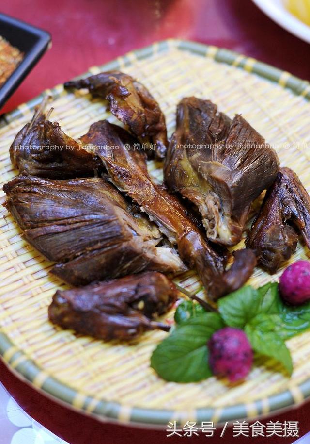 沈阳烤油边是什么肉，烧烤大油边是什么肉（烧烤中的战斗机海味炭烧落地沈阳）