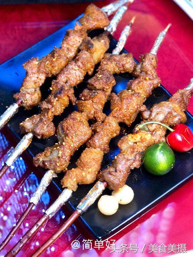 沈阳烤油边是什么肉，烧烤大油边是什么肉（烧烤中的战斗机海味炭烧落地沈阳）