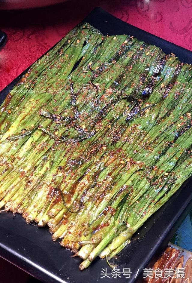 沈阳烤油边是什么肉，烧烤大油边是什么肉（烧烤中的战斗机海味炭烧落地沈阳）