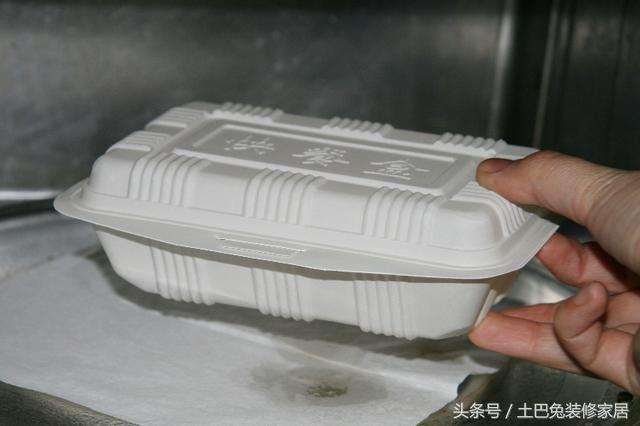 不锈钢可以放微波炉吗，不锈钢不可以在微波炉里面吗（这些东西千万别放微波炉）