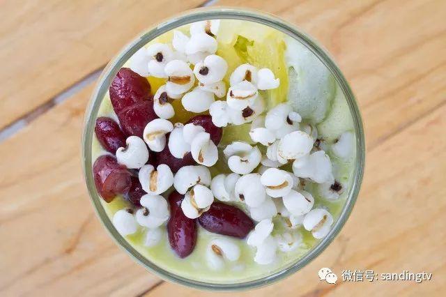 红豆薏米粉的功效，红豆薏米粉功效有哪些（送你一份红豆薏米粉祛祛体内的湿气）