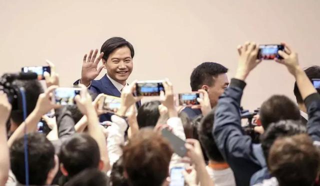 张旋龙金山创始人，张旋龙还是金山股东吗（金山上市辗转三地耗8年）