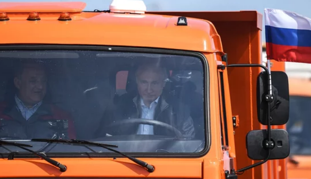 总统一号油耗，总统一号多大排量（普京驾驶的卡车到底啥背景）