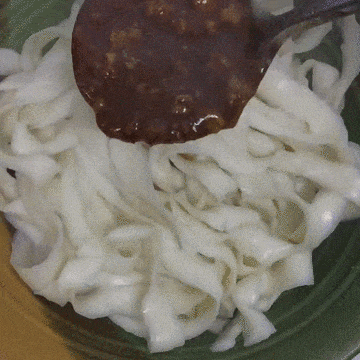 在家怎么做刀削面才好吃，自己在家也能做好吃的刀削面了