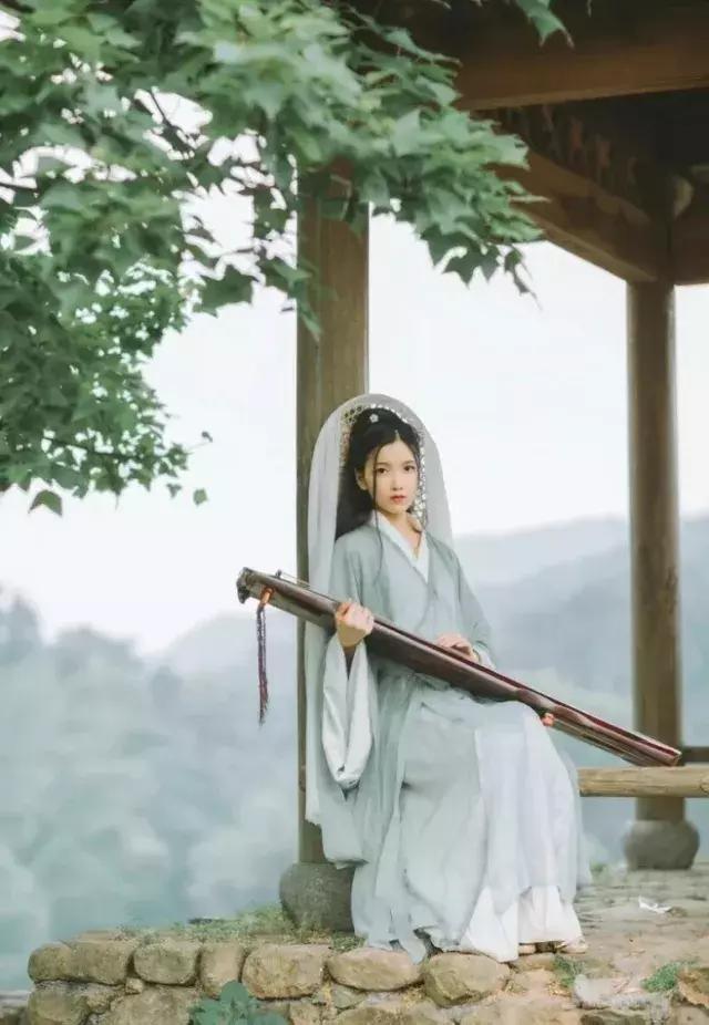 清平乐别来春半翻译，《清平乐·别来春半》（读这8首《清平乐》）