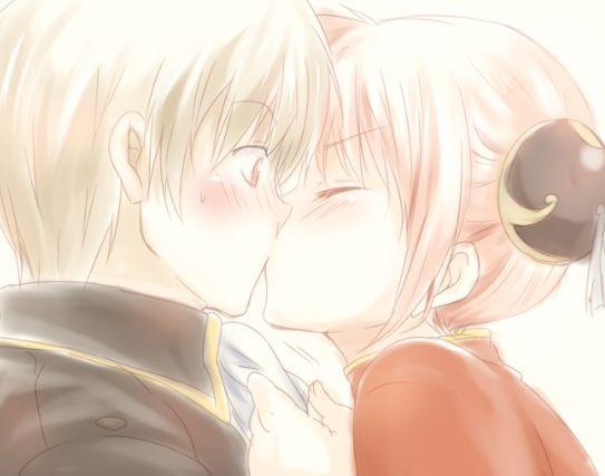 十二星座吻的人，十二星座吻给哪个星座（十二星座的初吻给了谁）