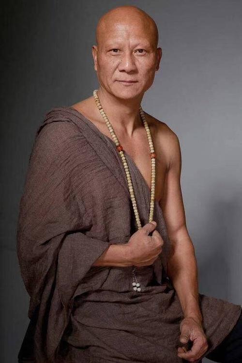 银幕也许影在全国比赛中多次夺魁,第反道的但定的电尤其以鹰爪拳闻名