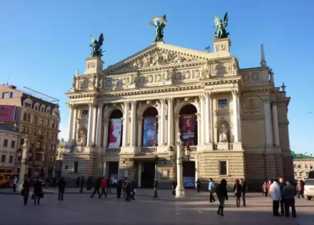 100元人民币兑换乌克兰，乌克兰货币兑换人民币（来乌克兰旅游，这些你了解多少）