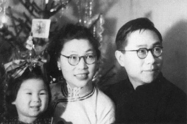 高晓松出生在清华，外祖父母都是物理学家，母亲是梁思成的学生