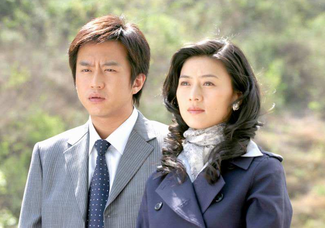 女人不哭演员表，走红后看淡事业结婚生子