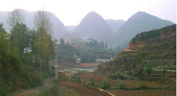 公墓风水之说，公墓选址风水（坟墓风水大有学问）