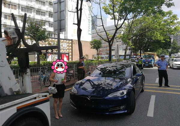 临牌过期上路怎么处罚，临牌过了有效期上路怎么处罚（不仅扣留机动车还罚款10000元）