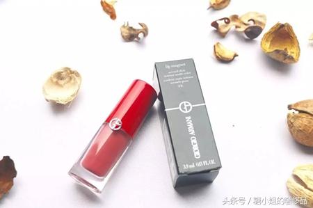 纪梵希和阿玛尼粉底液哪个好，纪梵希几款粉底液对比（纪梵希VS阿玛尼，你最赞谁呢）