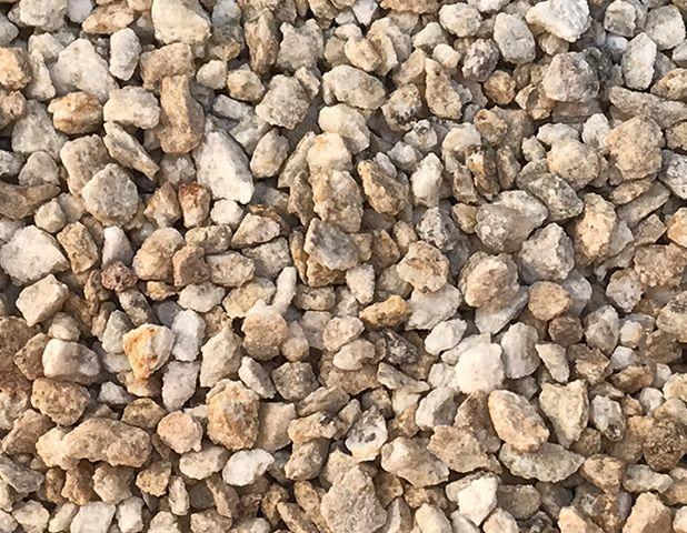 麦饭石是什么材料，麦饭石炒锅的骗局（捡这种沙子回来养花）