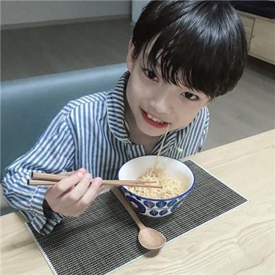 欧美小正太，微信头像，欧美小正太（可爱小男生正太卖萌头像2018）