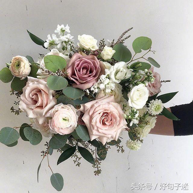 安慰人的话简短精辟的，安慰人心情不好的话（安慰别人的心灵鸡汤）