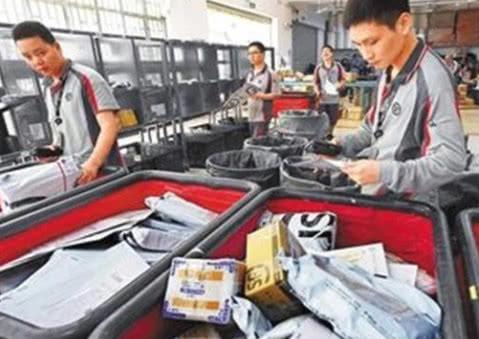 顺丰为什么这么快，丰网速运快不快（看完他们的装备）