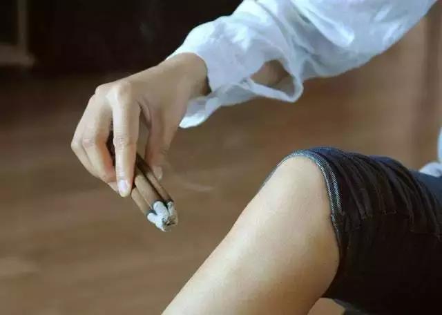 阴陵泉穴位位置图，阴陵泉穴的精要分析、您需要学习的基础知识！（补益脾气、清热利湿）