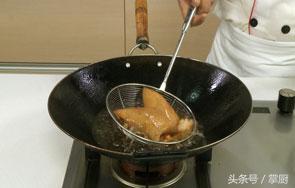 香辣肉皮如何做，比猪皮冻好吃十几倍