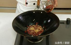 香辣肉皮如何做，比猪皮冻好吃十几倍