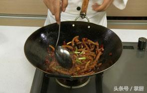 香辣肉皮如何做，比猪皮冻好吃十几倍