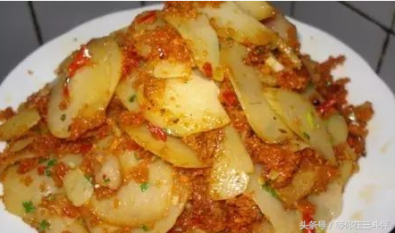 湖北美食榨广椒怎么做，湖北榨广椒蒸肉的做法（最美三斗坪之特色榨广椒）