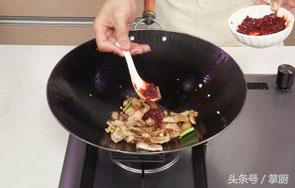 蒜苗炒肉丝的做法，蒜苗炒肉丝做法大全（三分钟教你做出一道好吃的家常蒜苗炒肉）