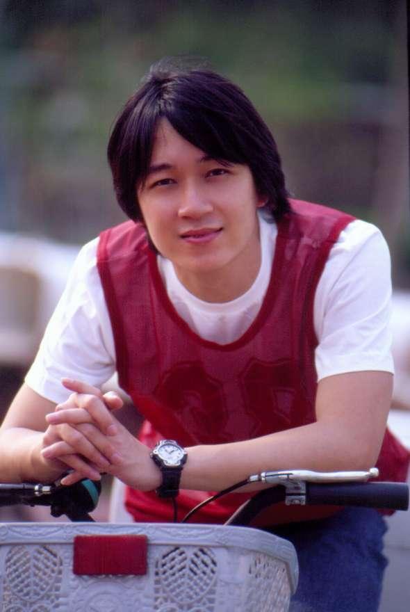 15岁上北京大学李晨,李晨家庭资料简介(皇城脚下的星光格外璀璨)