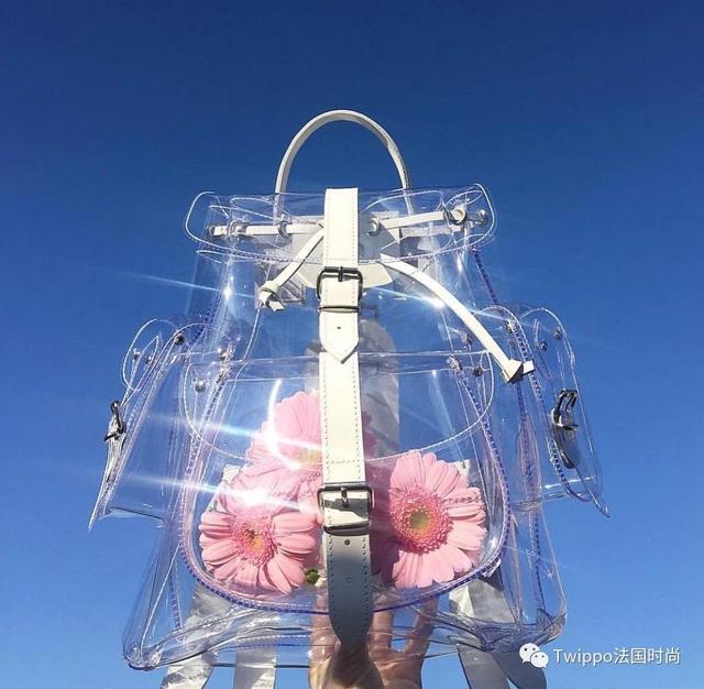 双肩书包带怎么穿，双肩书包带怎么穿好看（双肩包的5种背法和4个品牌）