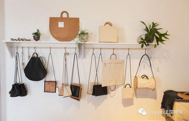 双肩书包带怎么穿，双肩书包带怎么穿好看（双肩包的5种背法和4个品牌）