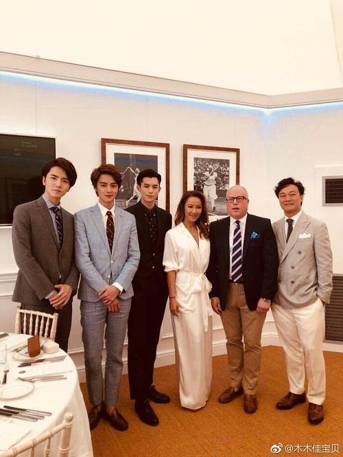 证件照可以戴眼镜吗，四级证件照可以戴眼镜吗（眼睛又大又亮笑得好灿烂）