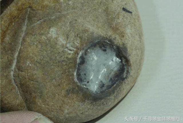 翡翠自己抛光的简单方法，怎样给翡翠抛光（发布一篇翡翠抛光教程）