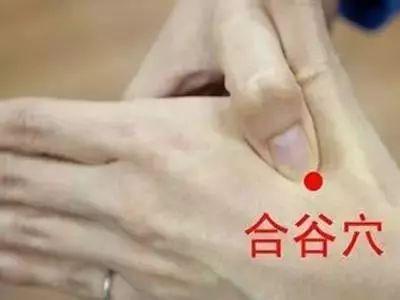 中暑了怎么办快速恢复，中暑了怎么办快速恢复土方法视频（介绍你一套有效的急救方法）